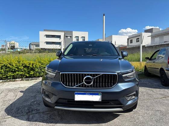 VOLVO XC40 2.0 T4 GASOLINA INSCRIPTION GEARTRONIC VOLVO XC40 2.0 T4 GASOLINA INSCRIPTION GEARTRONIC